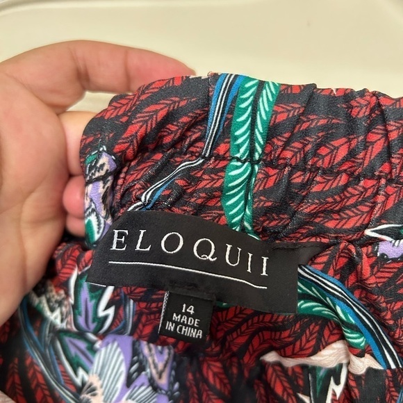 NWT ELOQUII Floral Red leaves Printed Short Plus tie waist pull on flare Size 14 - Picture 7 of 8